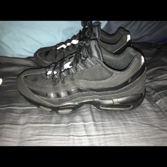 triple black 95s